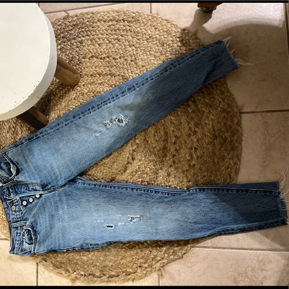 Levi’s Jeans - Picture 3 of 6